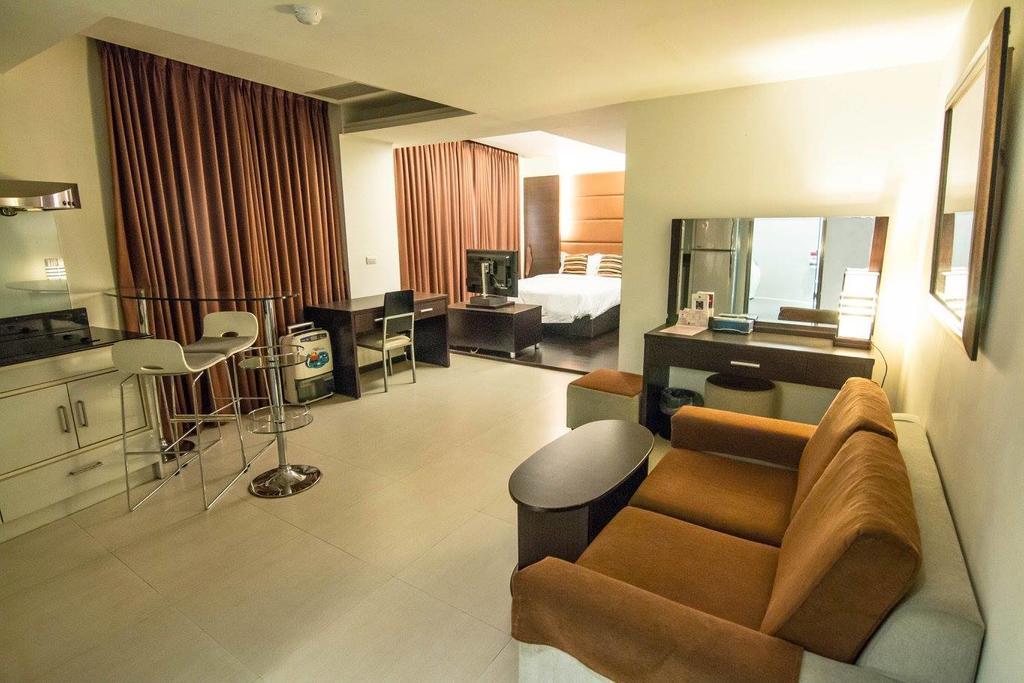 Katherine Plaza Hotel Kaohsiung Exterior foto